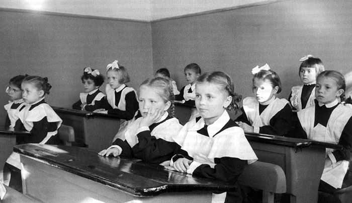 Женская школа № 29 им. А.С. Грибоедова. 20 октября 1948 год
