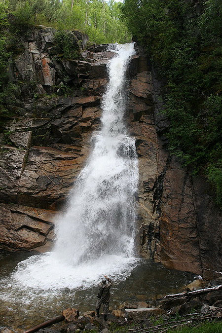 Водопад на притоке Витима
